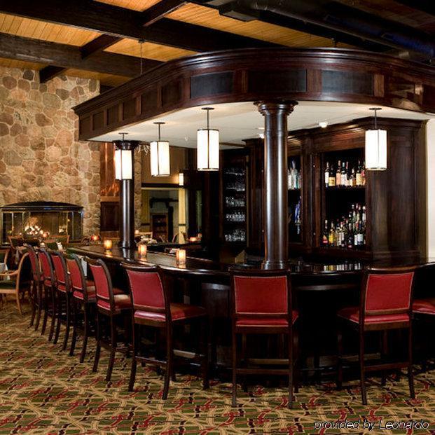Summit Village Bellaire Restoran gambar